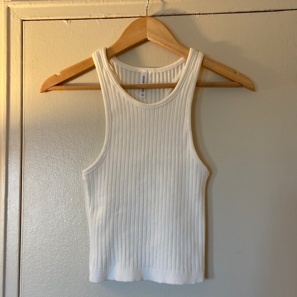 Lulu’s cropped ribbed sweater tank